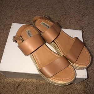 steve madden platform sandal